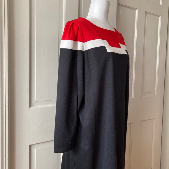 Vintage 1960s Sears Black Dress Blocked Red/White Knit Mod Dress SZ 14 - Picture 5 of 11